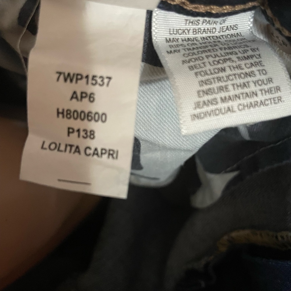Lucky Brand Lolita Capri Jeans - Picture 4 of 7